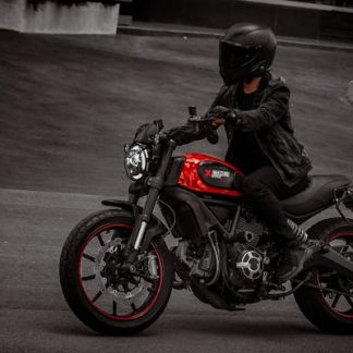 Яке офроуд със защити